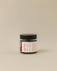 Spicy Miso im Glas von miso miso – scharfe, fermentierte Miso Paste mit intensivem Umami, ähnlich wie Gochujang, aber weniger süß und komplex-würzig im Geschmack